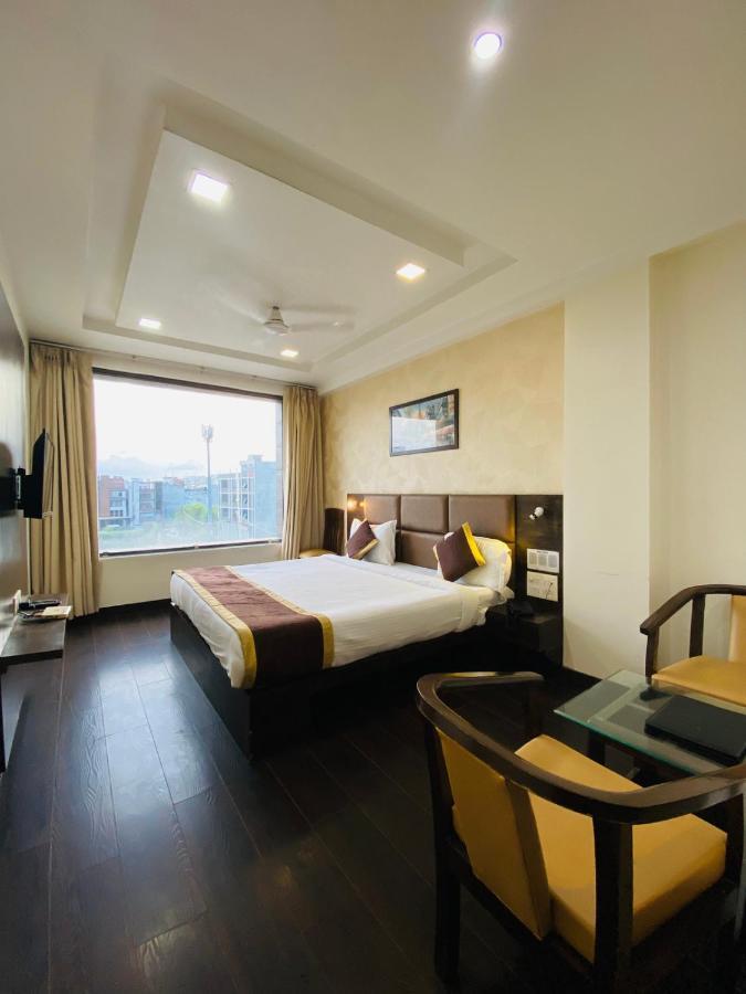 Hotel Ss Grandeur 러크나우 외부 사진